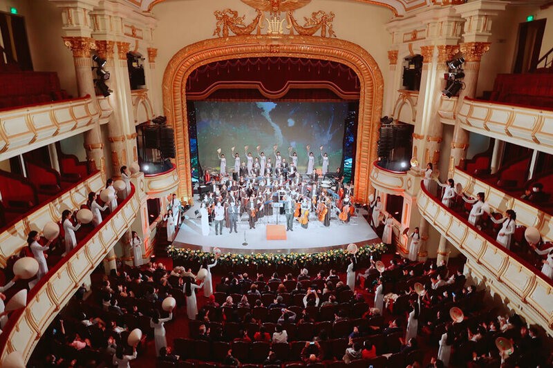 Nhà hát Thành phố Hồ Chí Minh