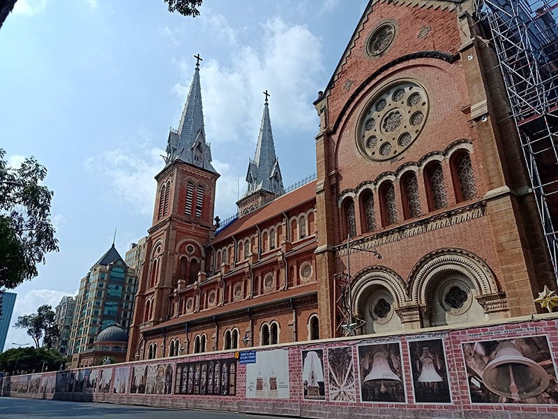 Nhà thờ Đức Bà Sài Gòn